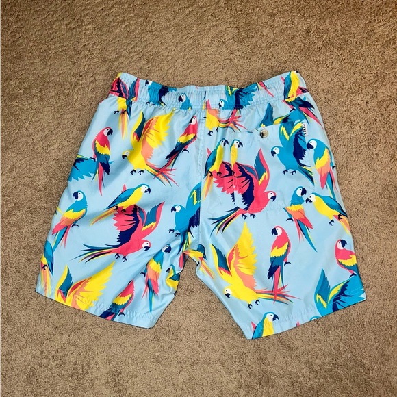 C/Y/A Mens Swim Trunks Size Small~Fun Parrot Design and Great Colors Pre Owned - Picture 7 of 9